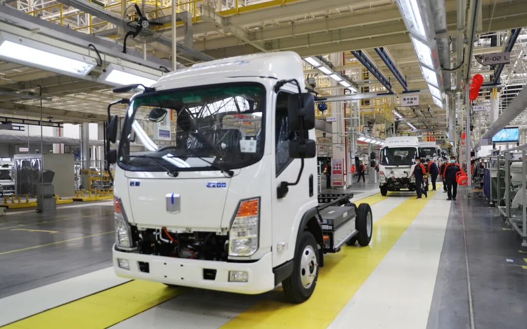 江西日报版面头条 | 上饶工业吹响“制造强市”冲锋号-小辉娱乐网