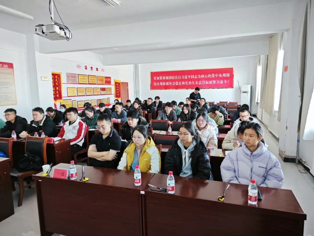 红星四场团委开展“青春心向党、奋进新征程”青年宣讲会