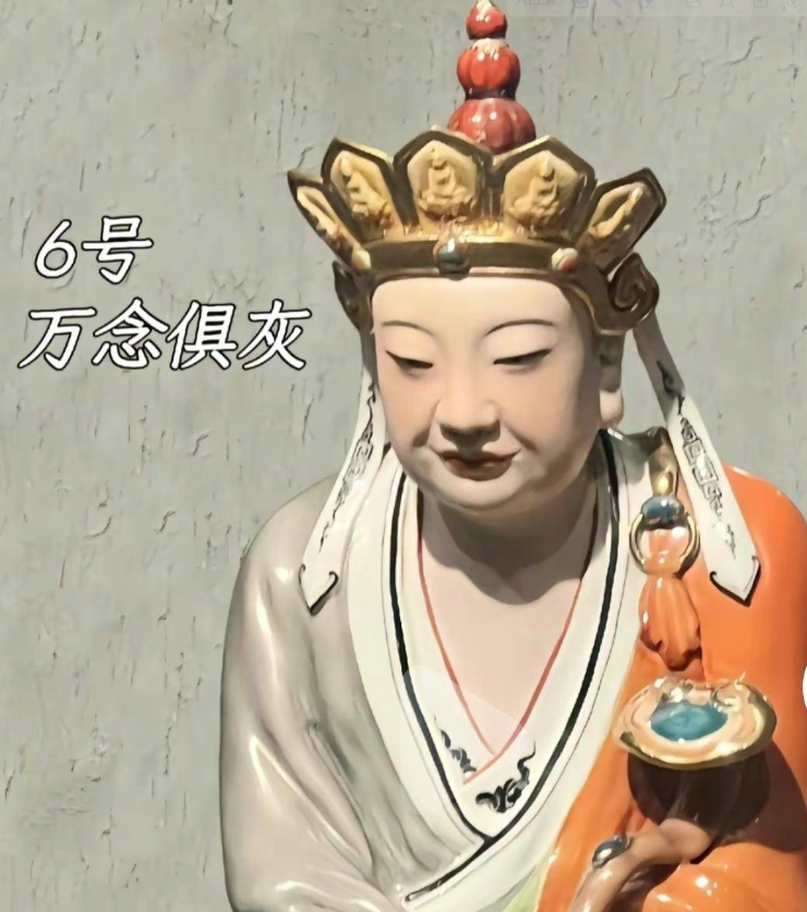 假期最后一天！最近刷屏的“无语菩萨” ，像极了今天的我-小辉娱乐网