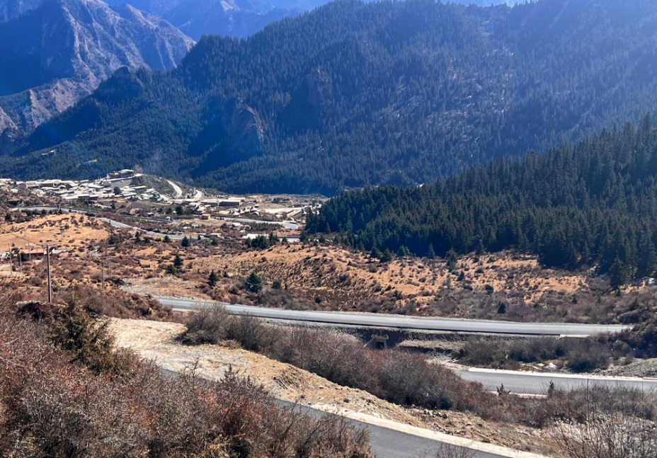 升级！洛克之路（迭部段）完成铺油