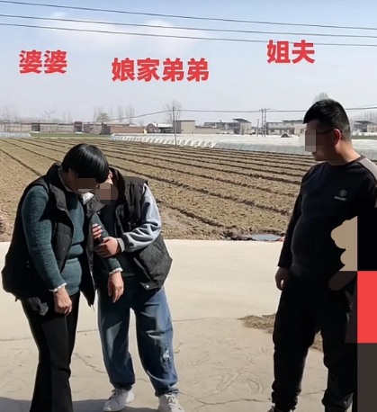 河北女子父母双亡，想带14岁弟弟去婆家生活，女子还没开口，婆婆的举动让她泪流满面